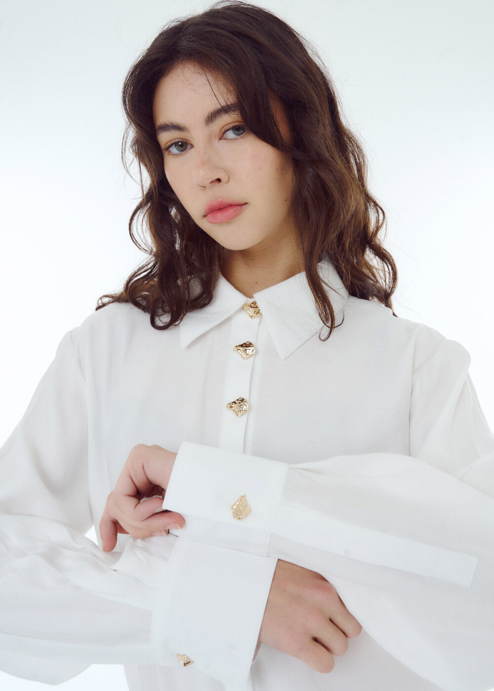 Camisa con botón texturado AW25-CA03 - Imagen 3