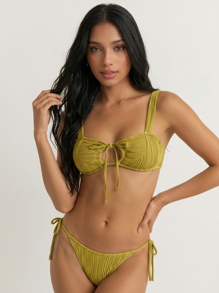 BIKINI 18